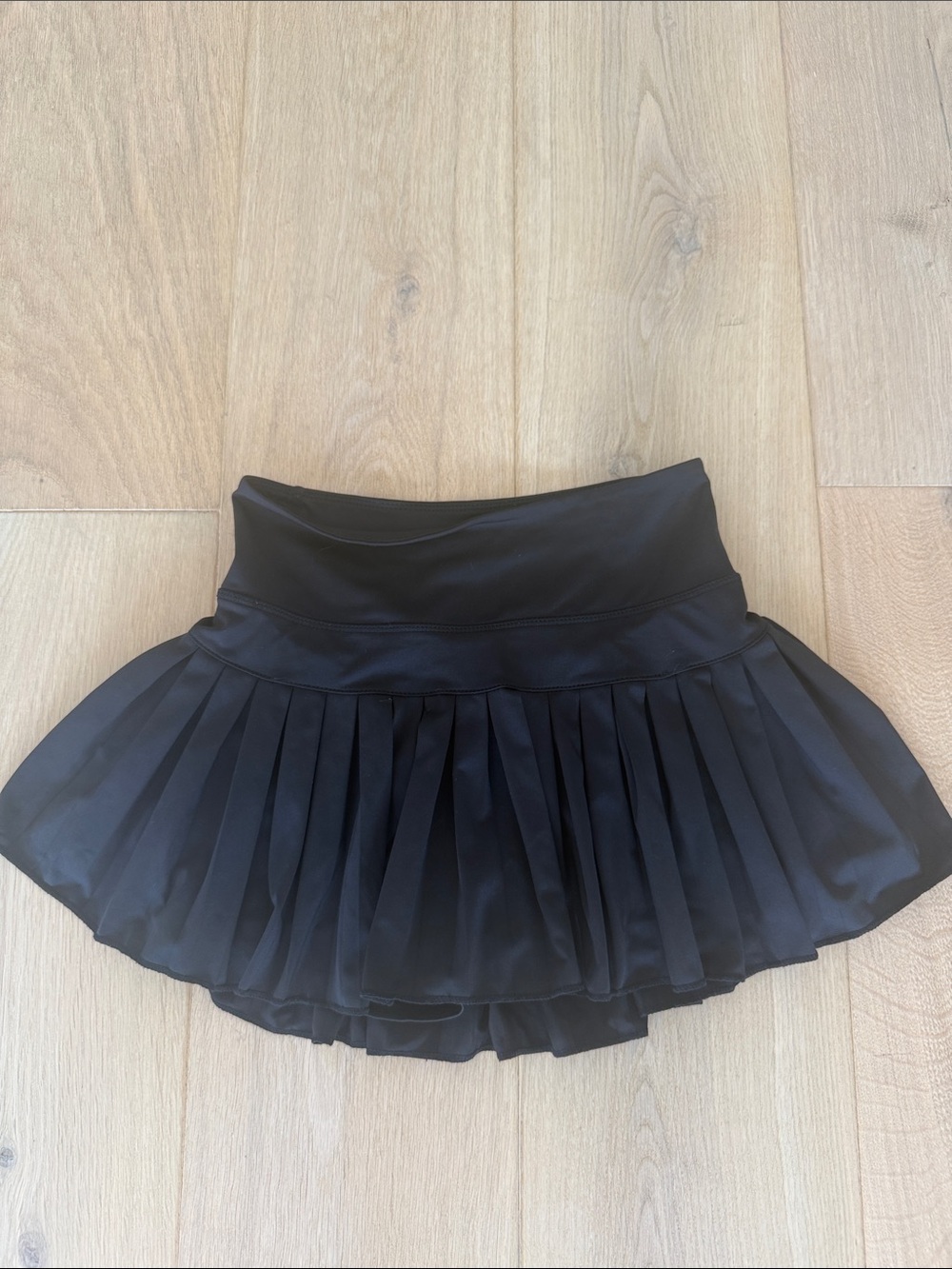 Black Goldhinge Pleated Skirt with Wide Waistband